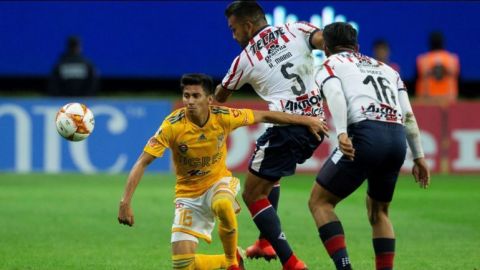 Chivas se despide del torneo con derrota ante Tigres