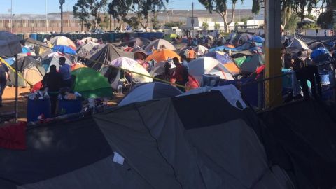 Si no se instala un nuevo albergue, cientos de migrantes sufrirán por la lluvia