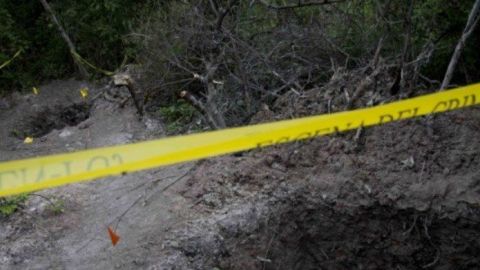 Localizan 19 cuerpos en fosas de Tecomán, Colima