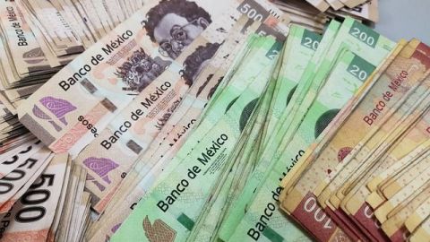 Detienen en Tepito a 2 sujetos con 269 mil pesos en billetes falsos