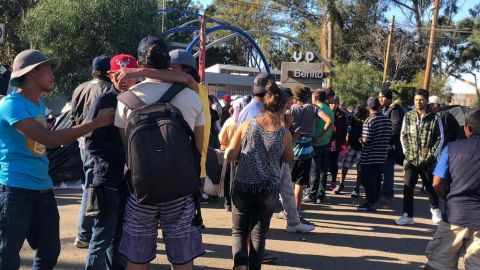 Comienzan a mover a los migrantes de la Zona Centro