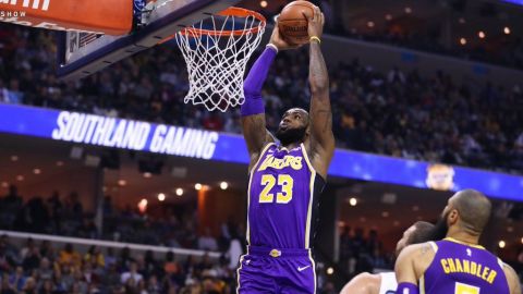LeBron y los Lakers vencen con facilidad a los Grizzlies