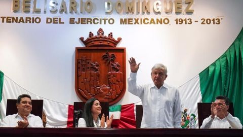 AMLO anuncia pensión para niños con discapacidad en pobreza