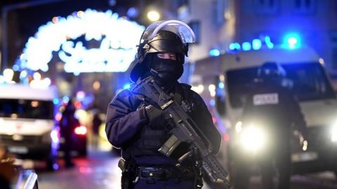 Francia eleva su nivel de alerta antiterrorista y refuerza sus fronteras