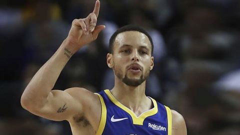 Stephen Curry duda de la llegada del hombre a la Luna y la NASA le responde