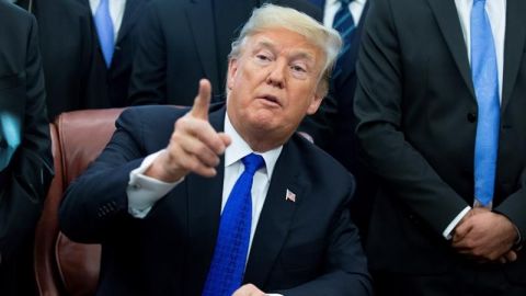 Trump asegura que México pagará el muro con el T-MEC