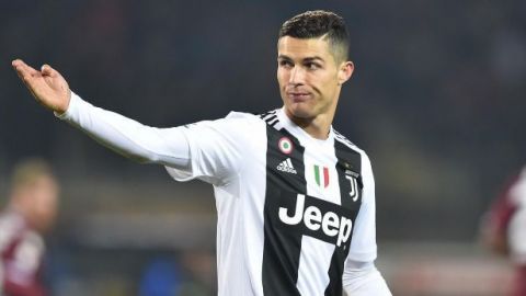 Penal de Cristiano decide victoria de Juventus ante Torino