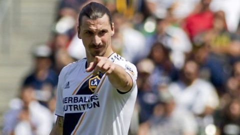 Ibrahimovic no va al Milan, seguirá en el Galaxy de la MLS