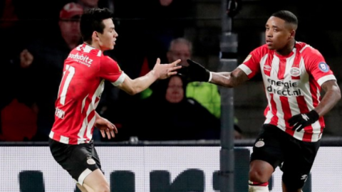 PSV ganó con gol del mexicano Lozano