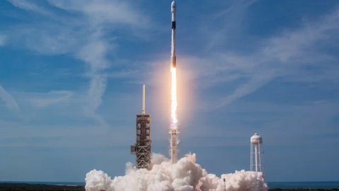 SpaceX pone en órbita un satélite de la Fuerza Aérea de EE.UU.