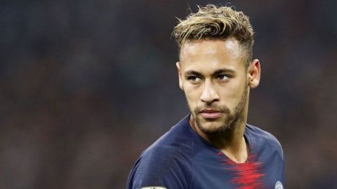 En Barcelona quieren a Neymar de vuelta, incluso rezan por él