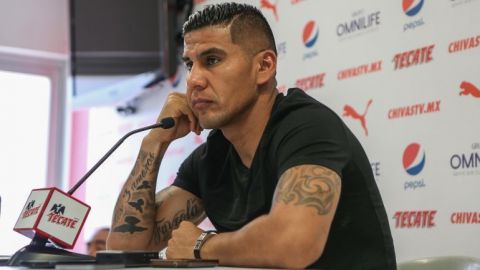 Carlos Salcido explicará salida de Chivas el 29 de diciembre