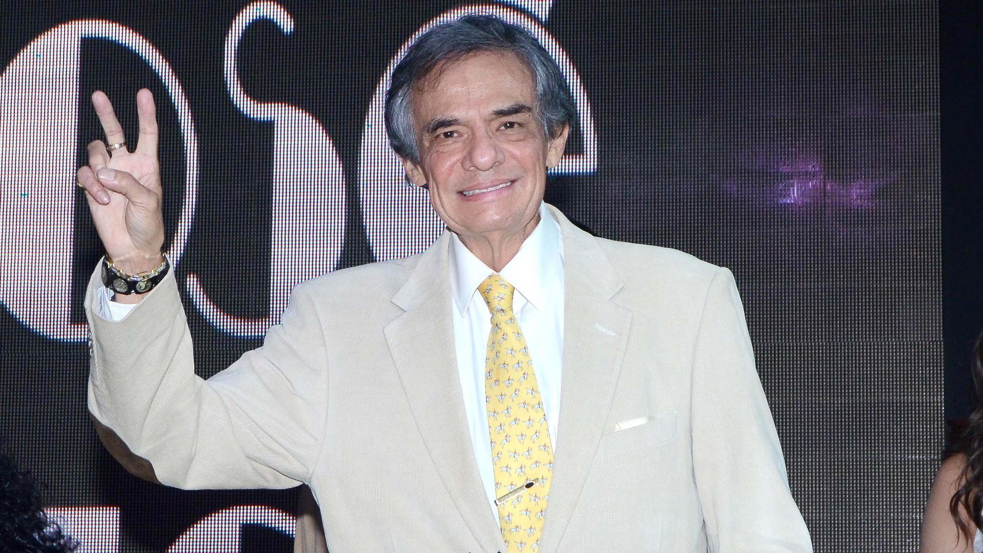 José José espera reaparecer en 2019