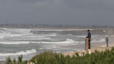 Continúa cierre precautorio en las playas de Tijuana