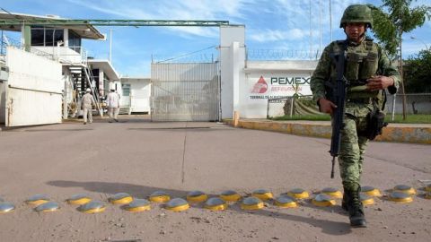 Investigan a exjefe de Pemex Seguridad por robo de combustibles