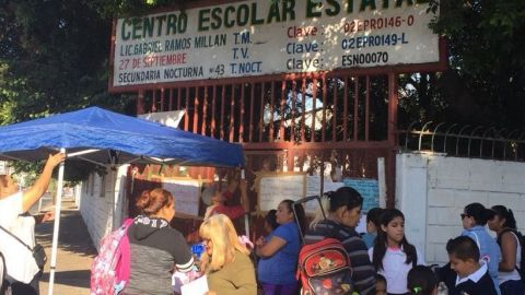 Alumnos de la primaria Lic. Gabriel Ramos Millán recuperan su escuela