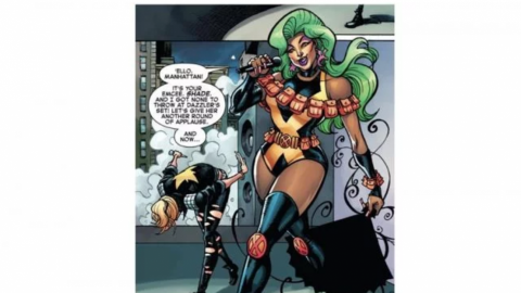 Lanza Marvel superheroína "drag"