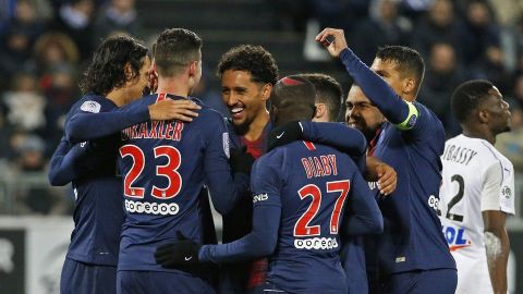 Cavani y Mbappe dirigen el triunfo del París Saint Germain sin Neymar