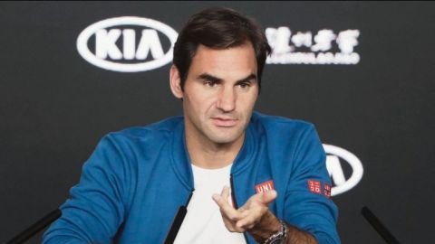 Roger Federer va por su corona número 100