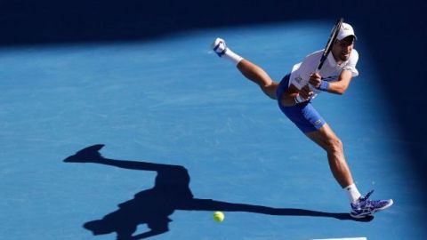 Djokovic, Zverev, Halep y Serena van a octavos en Melbourne