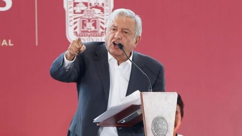 AMLO rechaza injerencia en elección de gobernador interino en Puebla