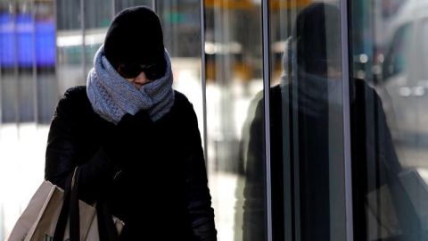 Chicago enfrenta "peligroso" frío con estufas en la calle y refugios de calor