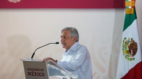 "También hay 'huachicol' en altamar", asegura López Obrador