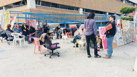 Retiran campamentos de Centro de Gobierno por condiciones insalubres