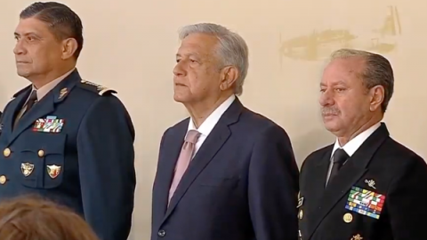 Conmemora AMLO día de la Fuerza Aérea Mexicana