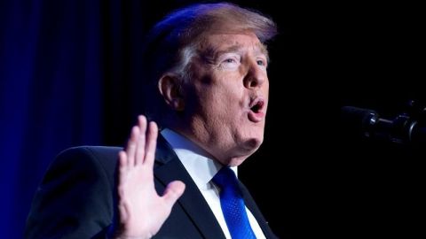 Trump considera "interesante" la idea de pagar el muro con dinero de El Chapo