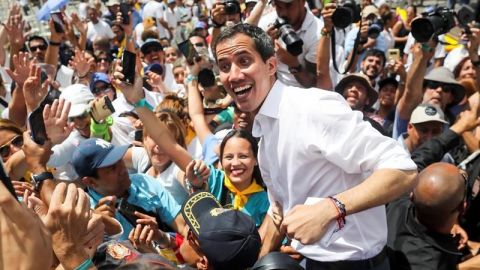 Guaidó advierte que hará "lo necesario" para que entre la ayuda a Venezuela