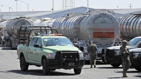 Detienen al exjefe de seguridad de Pemex por robo de combustibles