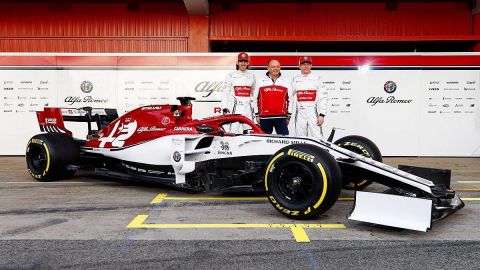 Alfa Romeo presenta auto de Raikkonen para la temporada
