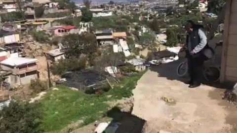 Deslizamiento de tierra en la colonia 3 de Octubre afecta a 11 viviendas