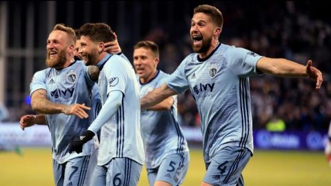 Kansas City golea a Toluca en Liga de Campeones