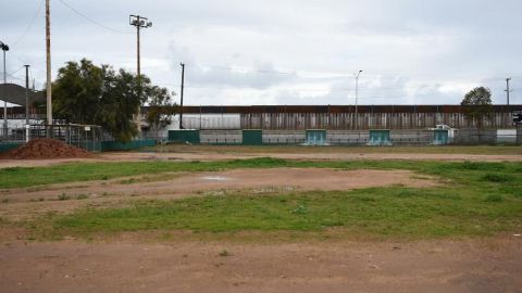 Rehabilitan espacios en UD Benito Juárez