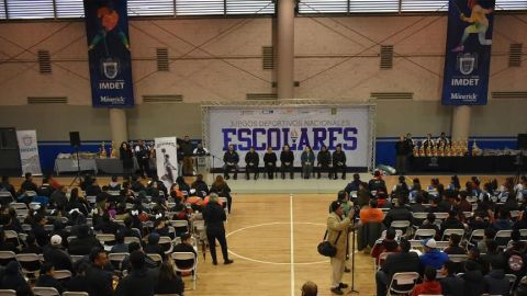 Abanderan a delegación tijuanense rumbo a estatal de Juegos Escolares