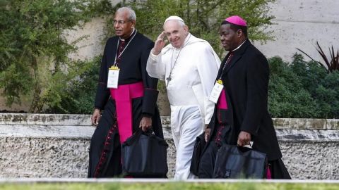 Proponen eliminar el secreto pontificio en casos de abusos en cumbre vaticana