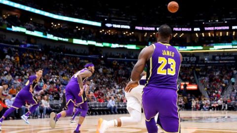 Holiday y los Pelicans frenan 128-115 a los Lakers