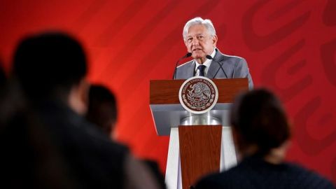 "No al Ecoloco", dice AMLO; anuncia premio a los pueblos más limpios