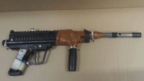 Policía Municipal decomisa fusil hechizo en Villas del Álamo