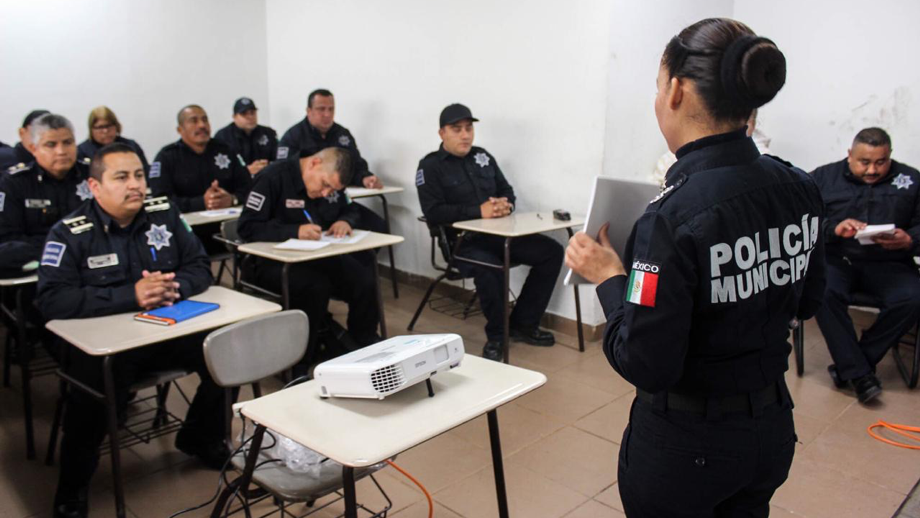 Capacitan A Policías De Tecate En Materia De Violencia De Género 1284