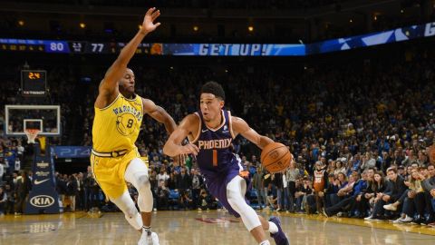 Booker y Suns sorprenden a Warriors y rompen racha de 18 derrotas