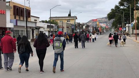 Celebran el mes de la Familia con Caminata por el Pueblo Mágico de Tecate