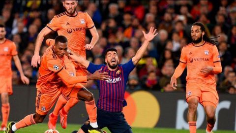 "En el penalti creo que piso yo al defensa", reconoce Suárez sobre gol del Barça