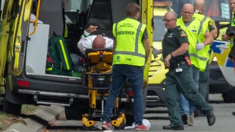 Casi 50 muertos en tiroteos "terroristas" en dos mezquitas en Nueva Zelanda