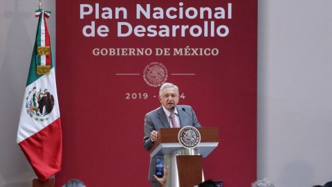 AMLO declara "el fin de la política neoliberal"