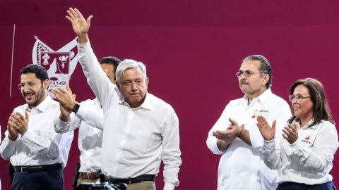 López Obrador defiende licitación restringida para refinería