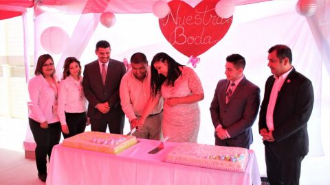 Celebran matrimonios colectivos de internos en Ensenada