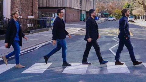 Pirlo y Gattuso emulan portada de disco de los Beatles